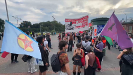 Жители Берлина вышли на антивоенный митинг