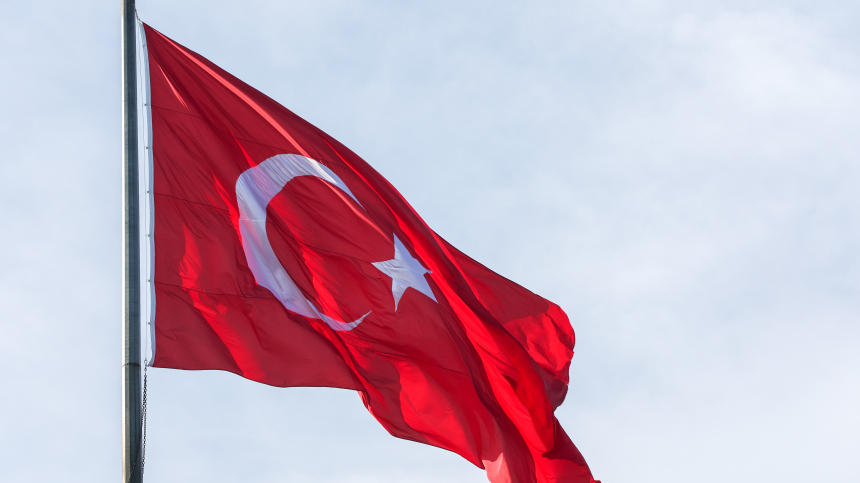 Турция показала союзнику США «красную карточку»: много шума и ничего реального?