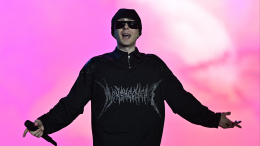 «Отвратительно сосется»: Егор Крид прокомментировал свой «эротический» номер