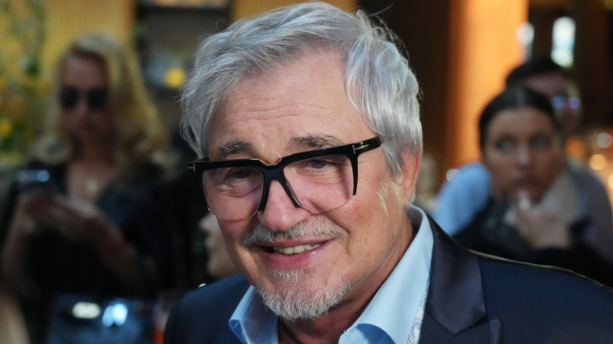 Породнило с Пушкиным: Дмитрий Дибров рассказал об изменах в авторском подкасте