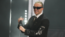 «Новая версия»: Егор Крид представил переделанный номер с поцелуем