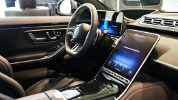 От масла, пыли и пятен: чем реально отмыть грязь в салоне авто