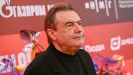 «Может кончиться крахом»: Алексей Учитель про смысл семейного счастья