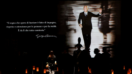 Больше шести тысяч человек пришли почтить память Джорджо Армани