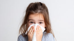 Вплоть до нарушения развития: чем опасен затяжной насморк у ребенка