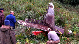 Обломки американского самолета Kingcobra подняли со дна озера на Камчатке