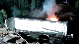 Горящая машина упала в реку в Башкирии