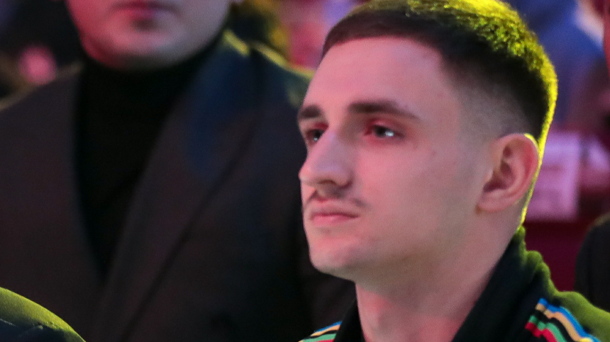 Блогер Михаил Литвин заработал 12,9 млрд рублей на энергетиках и чипсах