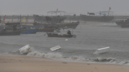 Тайфун обрушился на южное побережье Китая