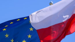 Граждан Украины в Польше будут регулярно проверять на предмет трудоустройства