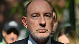 «Ничего общего»: внук Шарля де Голля рассказал о том, уйдет ли Макрон в отставку