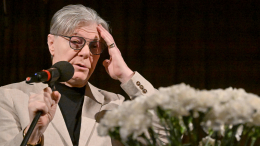 Александру Збруеву стало плохо перед спектаклем