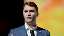 От школьной кампании до национального признания: путь Чарли Кирка