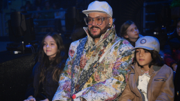 «Думал, будет сложнее»: Киркоров не нанимает своим детям репетиторов