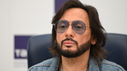 «Людям будет интересно»: Стас Михайлов снимет фильм о своей жизни в девяностые