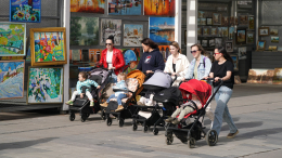 Путин назвал улучшение демографии приоритетной задачей для России