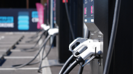 Сергей Собянин: сеть зарядных электростанций в Москве будет расширяться