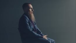 «Собрал компромат на свою же дочь»: адвокат о скандале с многоженцем Суховым