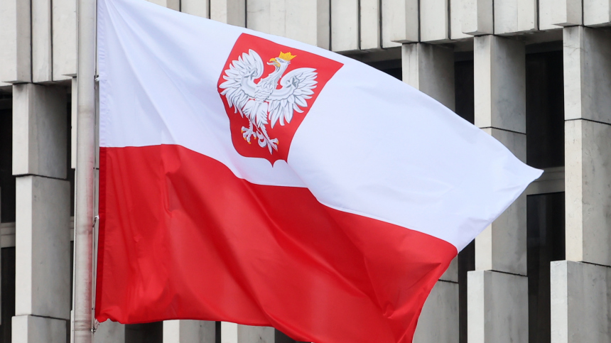 Почему украинцев могут лишить пособия в Польше