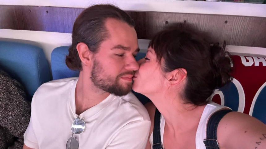 Фото: Галич поделилась снимком из личного архива с женихом