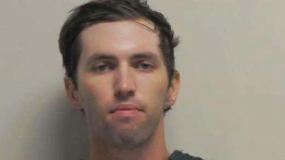 Подозреваемый в убийстве Чарли Кирка отрицает свою вину