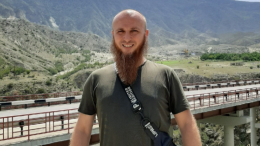 Многоженец Сухов стал подозреваемым по делу о развратных действиях в отношении своей дочери