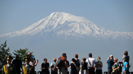 Армения убирает гору Арарат с пограничных штампов