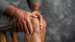 Риск остеонекроза: почему у переболевших COVID-19 могут разрушаться суставы