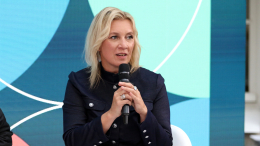 Захарова отметила колоссальный спрос на посещение Китая среди россиян