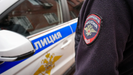 Пришли на помощь: в Сургуте мужчина едва не выпал из окна многоэтажки