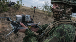 FPV-дроны уничтожили блиндаж с боевиками ВСУ. Лучшее видео из зоны СВО