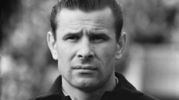 Великобритания предложила переименовать приз лучшему вратарю года имени Льва Яшина