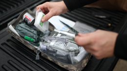 «Скинул на него»: школьница из Курахово ухаживала за раненым дроном ВСУ мужчиной