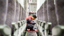 Горячий футбол: игроки ФК «Монако» разделись в самолете