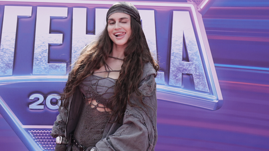 Почему Гагарина и BEARWOLF соревнуются друг с другом