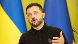 Зеленский подписал закон об ограничении доступа к данным об имуществе чиновников