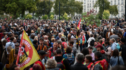 Франция в огне: протесты против Макрона переросли в массовые столкновения