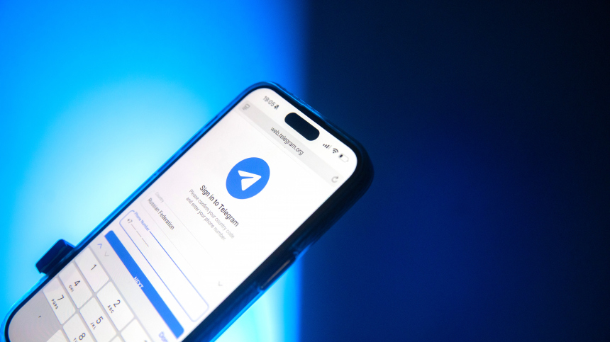 Почему заблокировали звонки в WhatsApp* и Telegram