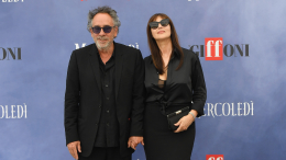 Приключение длиною в два года: Моника Беллуччи и Тим Бертон расстались