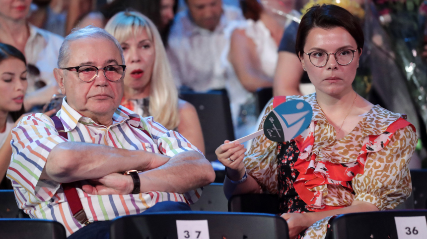 Брухунова рассказала что думает про обвинения в рекламе