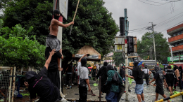 Массовые беспорядки охватили Филиппины