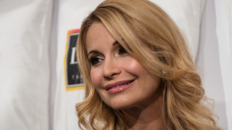 «Я сбитый летчик»: Орлова заявила о невозможности восстановить карьеру певицы