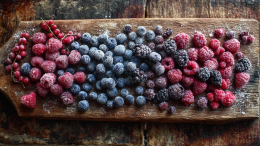 Лето в банке: как сохранить ягоды на зиму