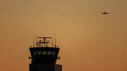 Взялись из ниоткуда: таинственные дроны заметили в Норвегии и Дании