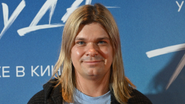 «Всегда сложно»: Илья Гуров об одиночестве современных людей