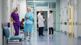 «Это нормально»: врачи приняли симптомы рака у женщины за тревожное расстройство