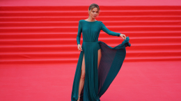 Виноваты гаджеты: актриса Безряднова о том, почему в мире много одиноких людей