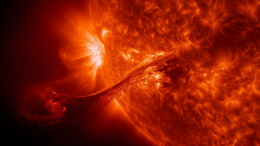 Мощный выброс плазмы на Солнце: какие последствия для Земли