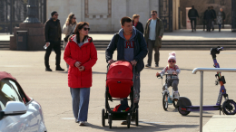 Праздничные выходные в феврале и марте 2026 года продлятся по три дня