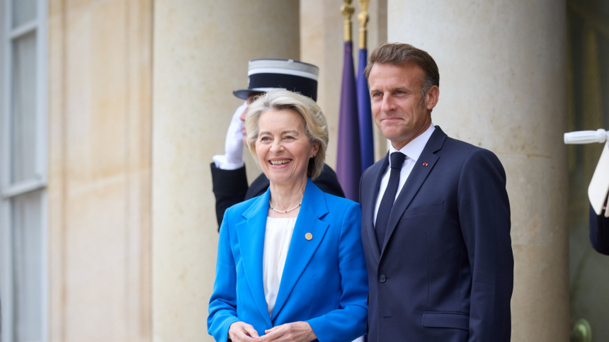 Что было в переписке Урсулы фон дер Ляйен Макрону